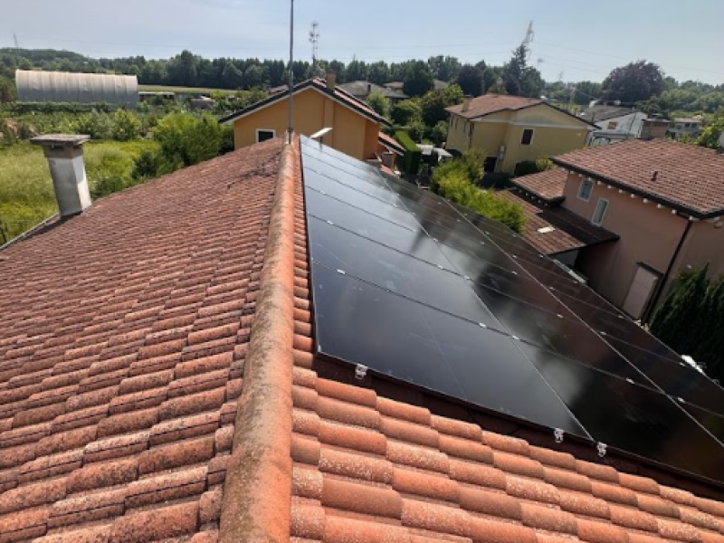 Impianto fotovoltaico a Legnaro