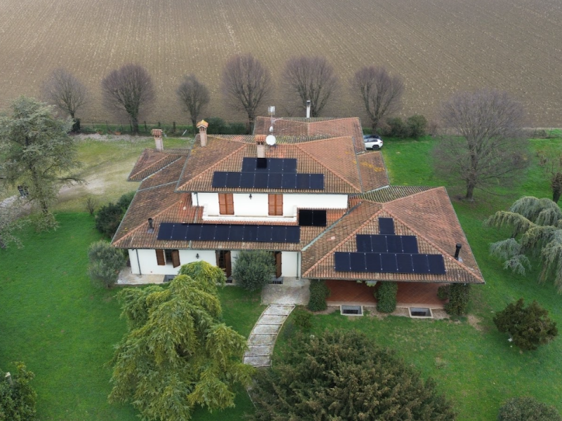 Impianto fotovoltaico a Roverbella (MN)